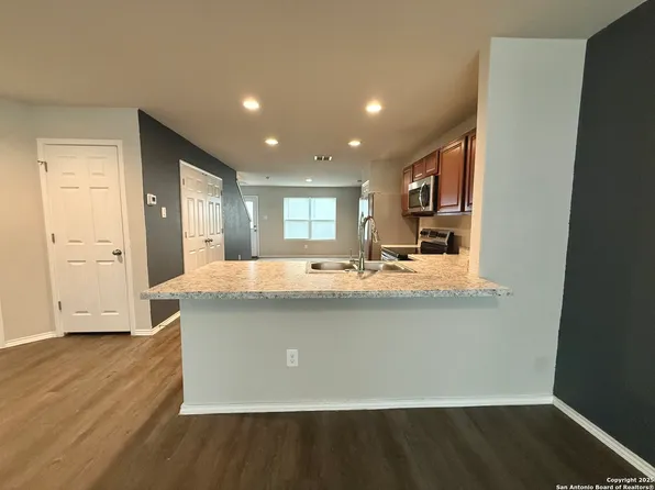 8114 Apex Vw, San Antonio, TX 78244