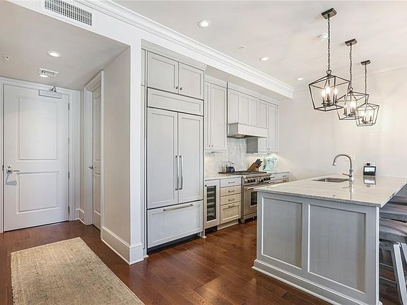 5th image of 700 Magazine St APT 410