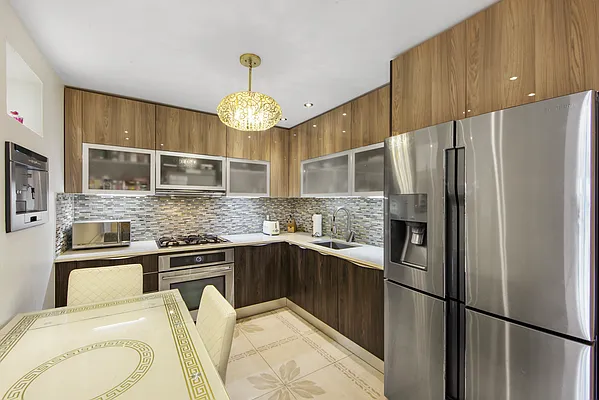 Sold by Click View Realty LLC | media 7