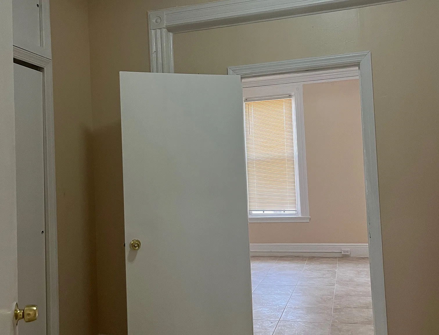1 bed, 576 sqft, $1,900 — Photo 2