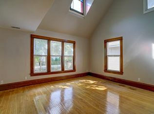 954 Jenifer St, Madison, WI 53703