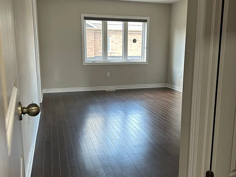33 Pearman Cres — Photo 8