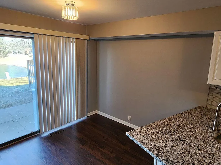 4 Brookwood Ln — Photo 6