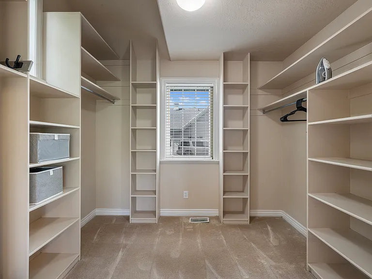 Primary Bedroom Closet - Main Floor