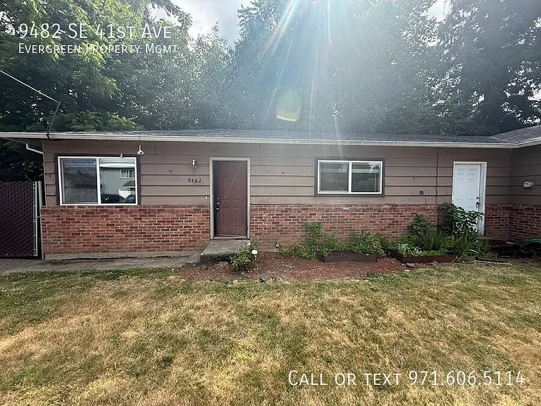 9482 SE 41st Ave — Photo 1
