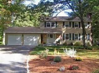 2 Jeff Ln, Litchfield, NH 03052