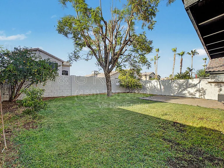 3910 E Rosemonte Dr — Photo 34