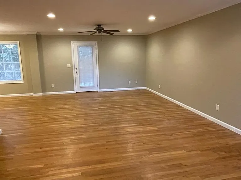 914 Bill Smith Rd — Photo 2