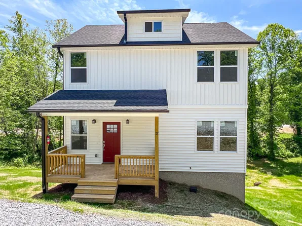 17 George Allen Rdg, Arden, NC 28704