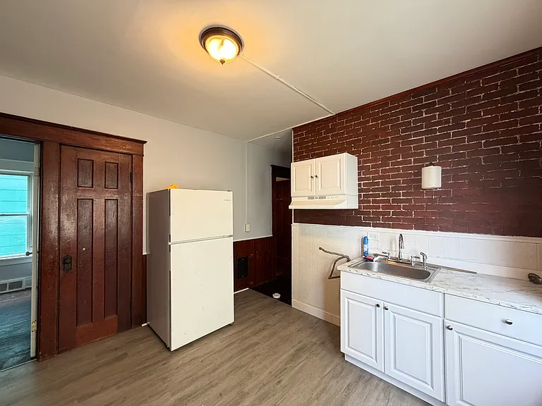 51 Kamper Ave #1 — Photo 6