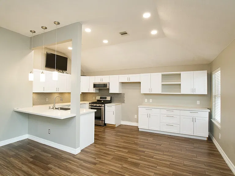 2710 Sockeye Dr — Photo 6