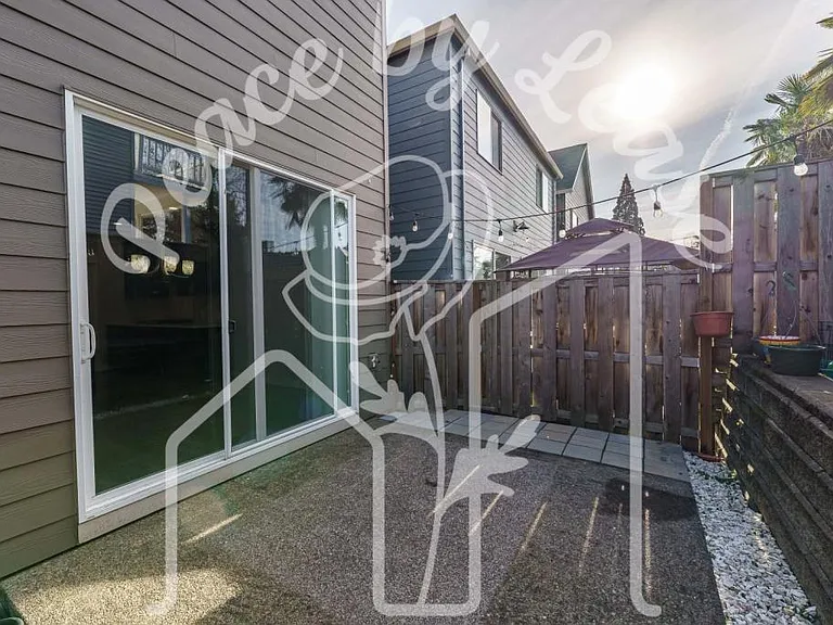 2573 SW McKenna Pl — Photo 36