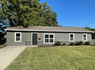 7821 Lowell Ave, Overland Park, KS 66204