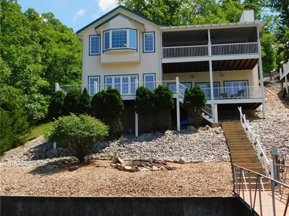 188 Jenkinsons Landing Cir, Lake Ozark, MO 65049