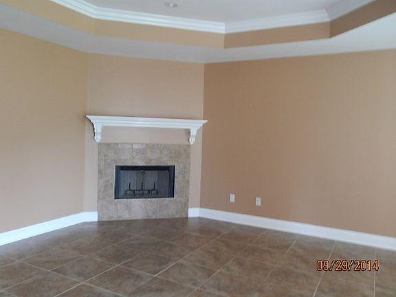 2nd image of 744 Camellia Ave