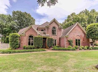 2070 Hawthorn Hill Cv, Germantown, TN 38139