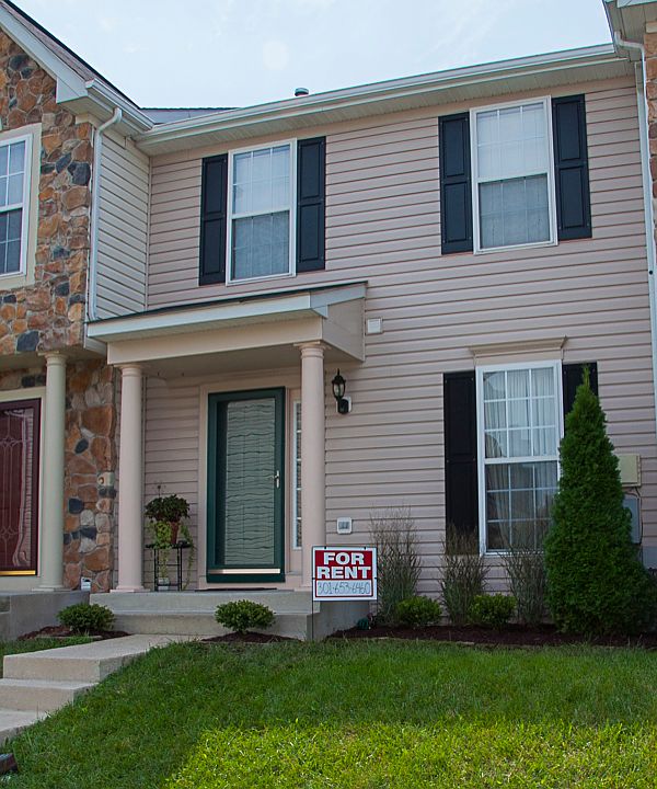 1st image of 216 Goldsborough Dr