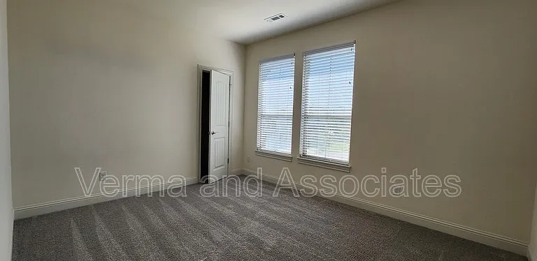 5203 Kemptown Pl — Photo 16