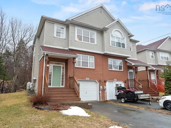 24 Rosehurst Close, Halifax, NS B3S 1J6