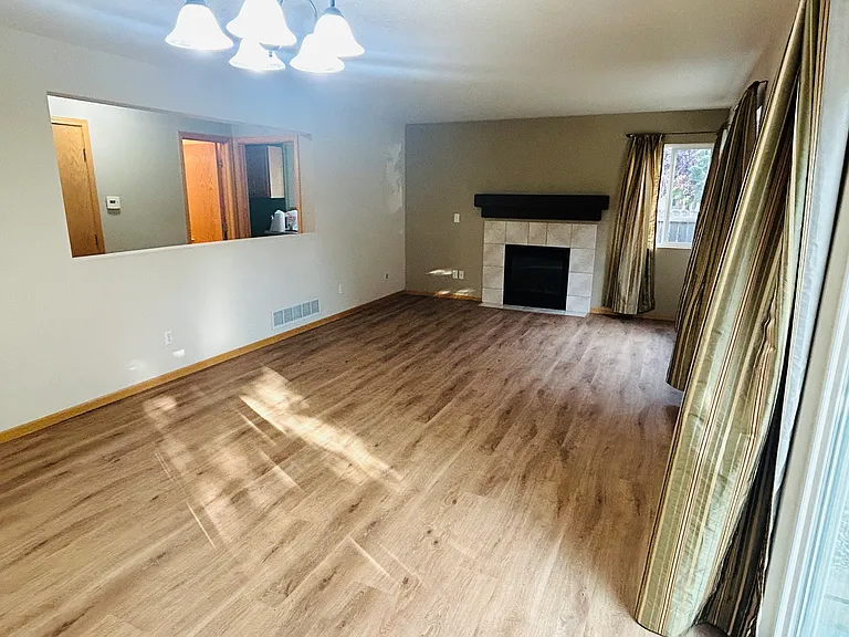 2621 Southfield Ct — Photo 6