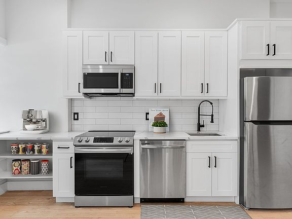 4th image of 312 E 116th St APT 1B
