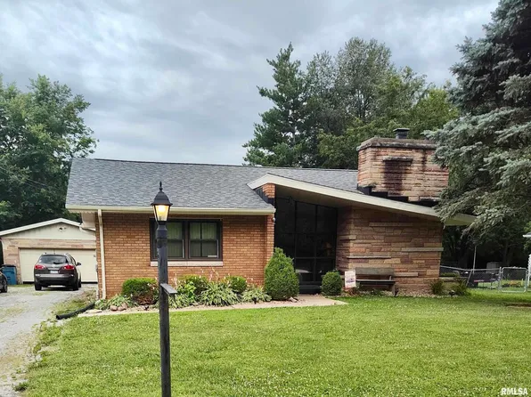 3420 Westview Dr, Quincy, IL 62301