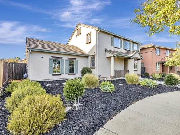 224 Cogburn Cir, Vacaville, CA 95687