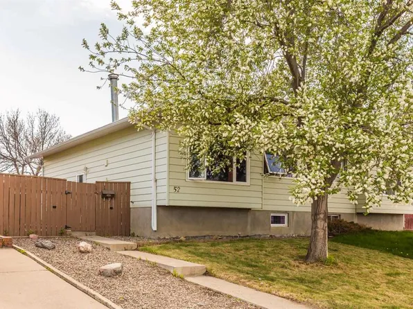 52 E Trent Rd W, Lethbridge, AB T1K 4N3