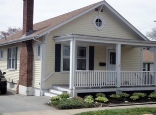 17 Annandale Rd, Newport, RI 02840