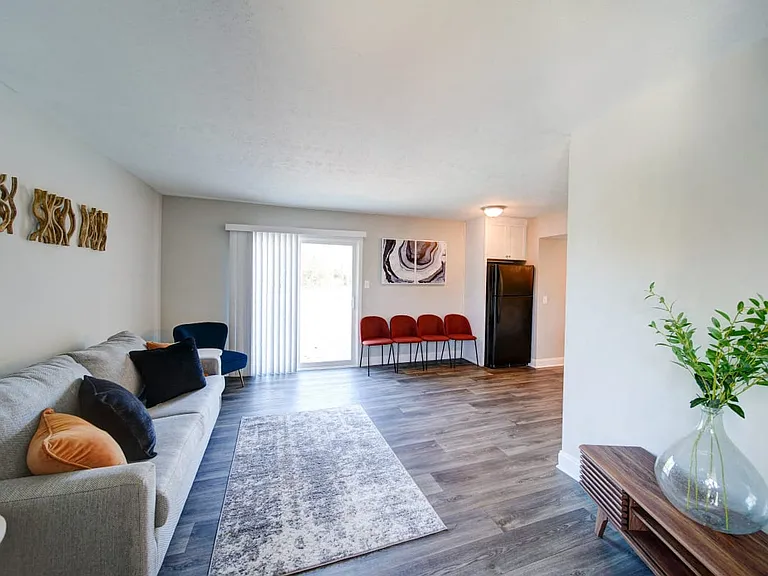 Nova Ridge Apartments — Photo 3