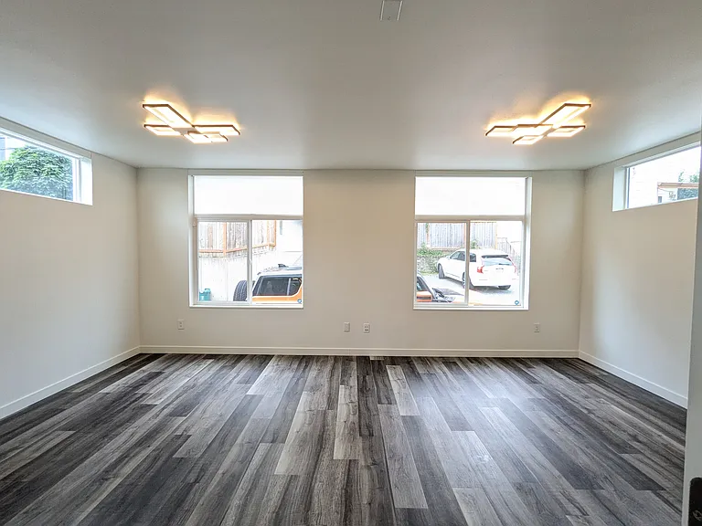 33 W Etruria St — Photo 28