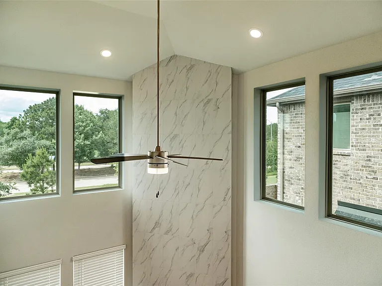6526 Bramble Cove Ln — Photo 21