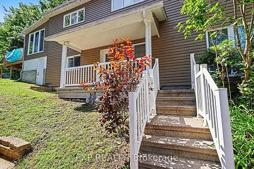 2055 Victoria St #B Photo 1 2055 Victoria St #B Photo 1
