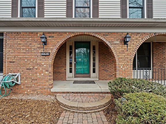 4th image of 36450 Parklane Cir