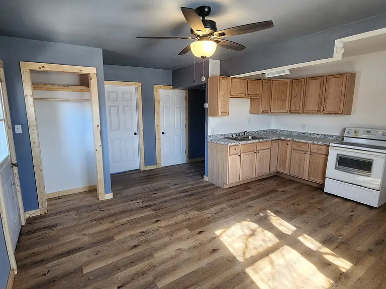 523 Main St #0 — Photo 11