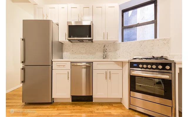 Rented by Douglas Elliman | media 16