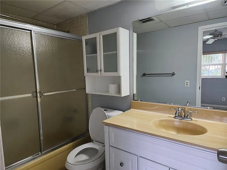 1005 Country Club Dr #207 — Photo 6