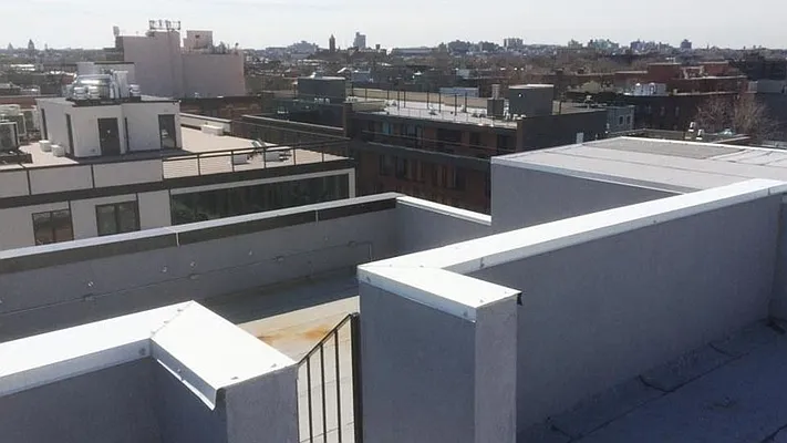 Rented by Nooklyn NYC LLC | media 18
