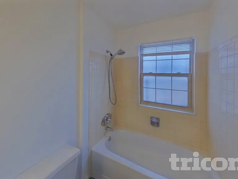 6845 Parkridge Ct — Photo 13