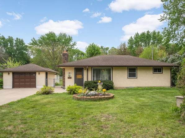 4325 W 109th St, Bloomington, MN 55437