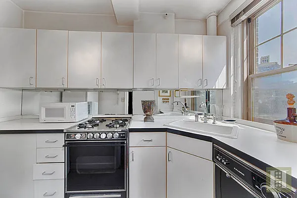 Sold by Halstead Real Estate | media 11