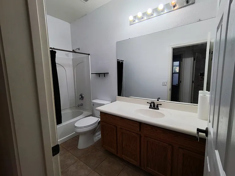 4419 W T Ryan Ln — Photo 16