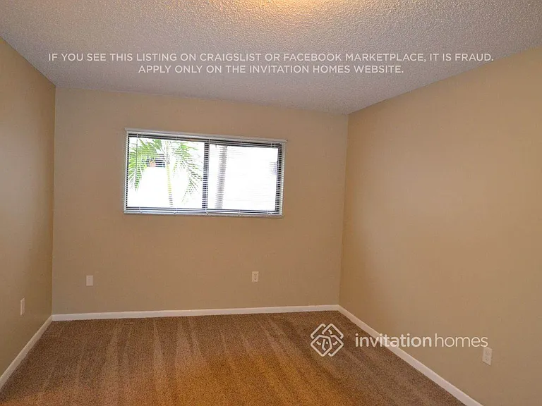 10215 NW 126th St — Photo 7