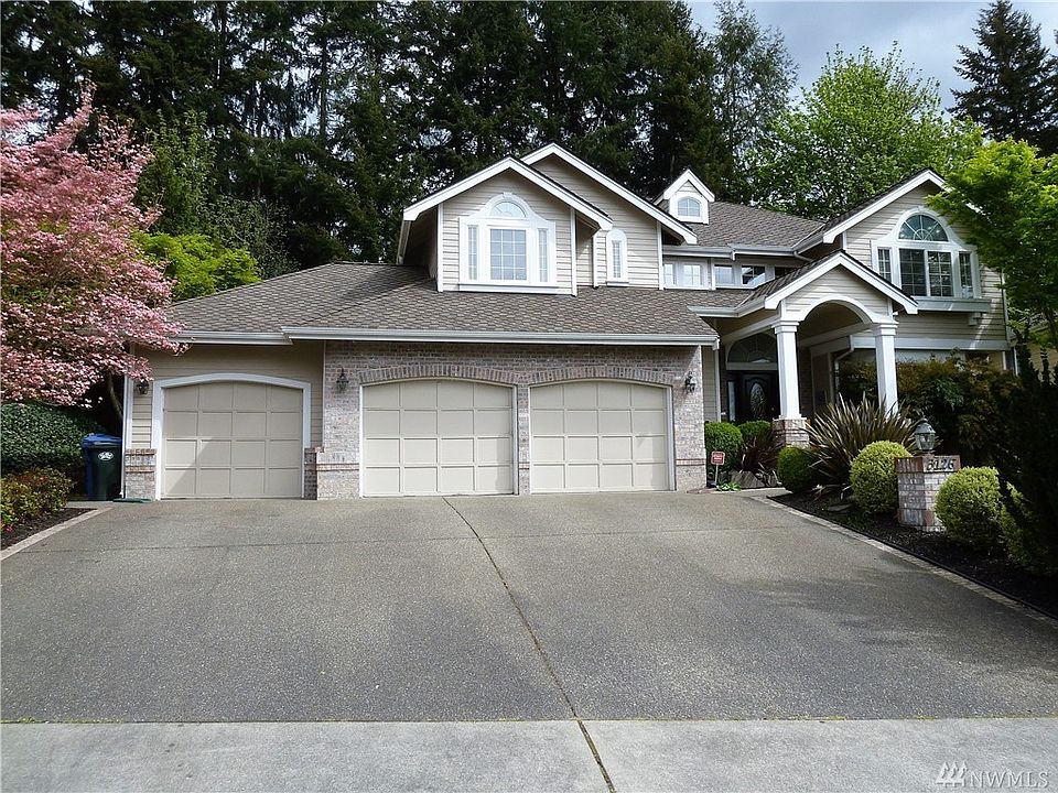 1st image of 3126 41st Way SE
