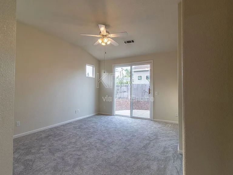 2609 Magnolia Ct — Photo 16