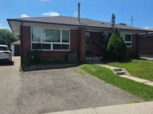 6 Sterne Ave, Brampton, ON L6W 2Y4