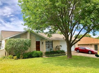 800 Cambridge Dr, Round Rock, TX 78664