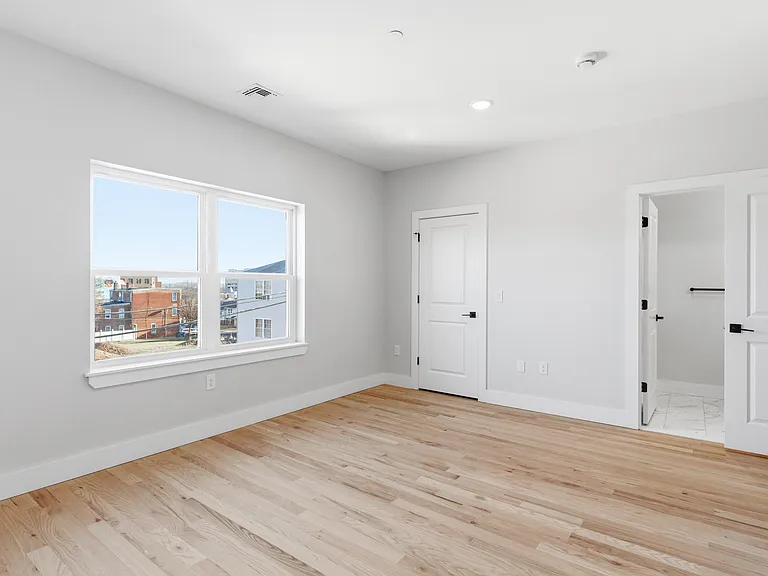 34 Elizabeth Ave #1 — Photo 5
