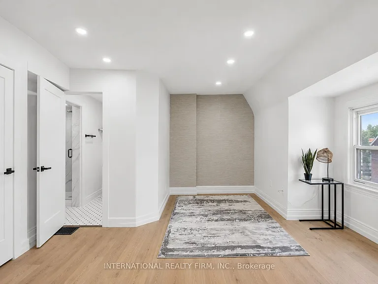 793 Dufferin St #UPPER — Photo 19