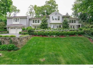 8 Willowmere Ave, Riverside, CT 06878